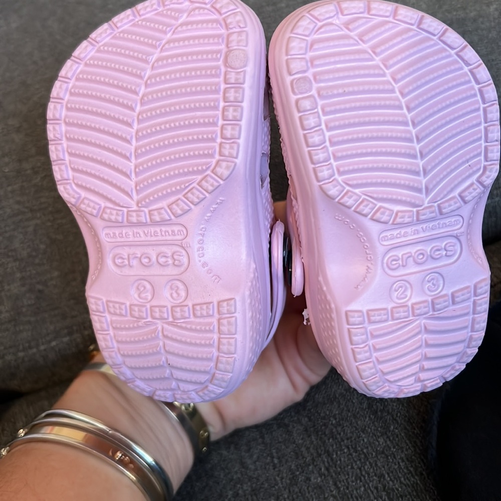 Crocs - Picture 2 of 3